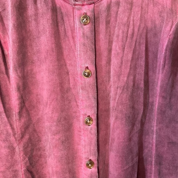 Torrid Red Fitted Flutter Sleeve Blouse - Picture 4 of 10